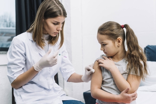 Neueste Unternehmensnachrichten über Die UNICEF stellt HPV-Impfstoff zu 52 Ländern zur Verfügung